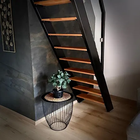 Tiszaparti Meseház *